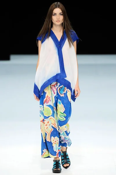 Look 27